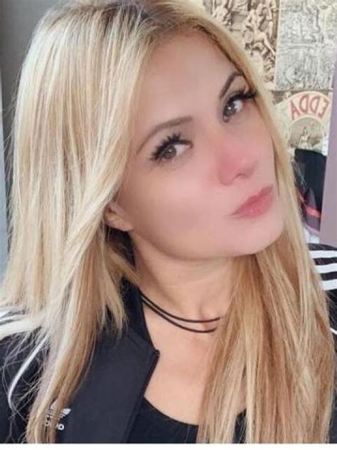 bakeca donna cerca uomo a napoli|Escort Napoli, Incontri con Donne a Napoli